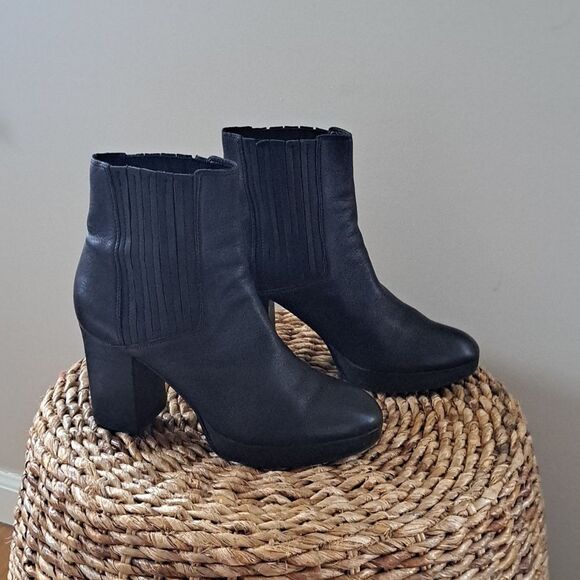 Eileen Fisher Womens Bird Black Leather Platform Ankle Boot Size 8 Elastic Sides - Picture 1 of 9